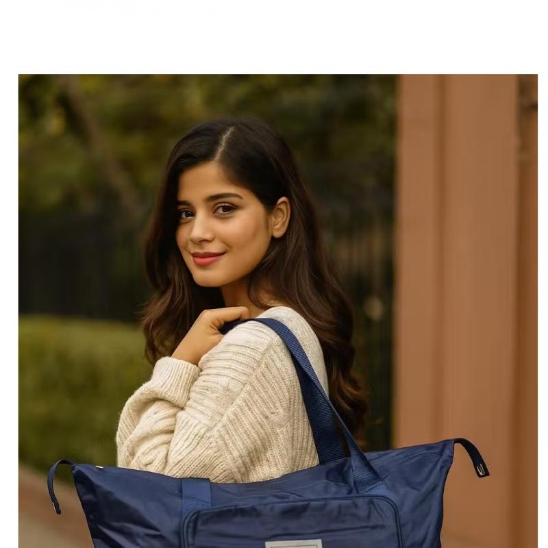 Large Travel Bag for Women – Foldable, Lightweight, Waterproof Duffel with Shoulder Strap