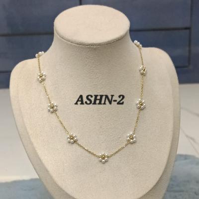 Daisy Pearl Necklace